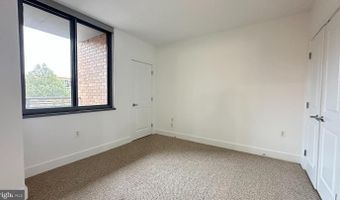 2001 15TH St N #320, Arlington, VA 22201