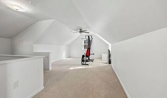 5001 W CEDAR Ln, Bethesda, MD 20814