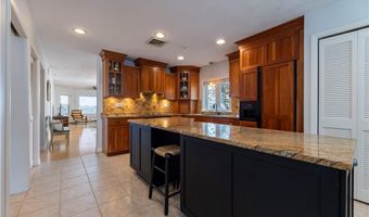 73 Conanicus Ave 4, Jamestown, RI 02835