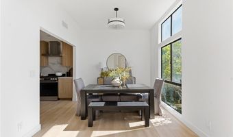 10820 Holman Ave 204, Los Angeles, CA 90024