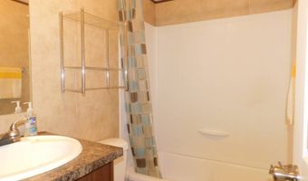 32 Freemont Rd, Asheville, NC 28806