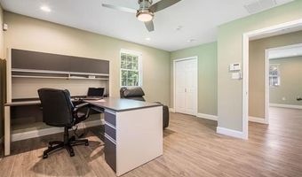 55 E JIMMIE LEEDS Rd, Absecon, NJ 08205