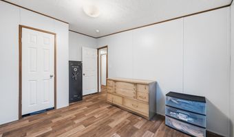 2403 HELEN Ave, Cheyenne, WY 82007