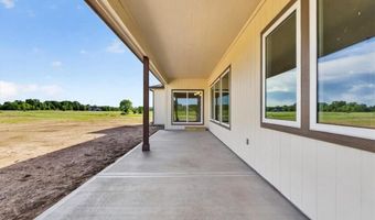 422 NE Lakota Dr, Adrian, MO 64720