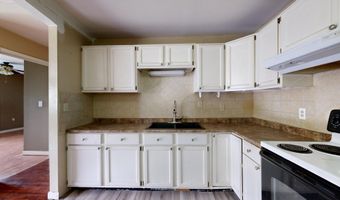 445 W River Rd, Augusta, ME 04330