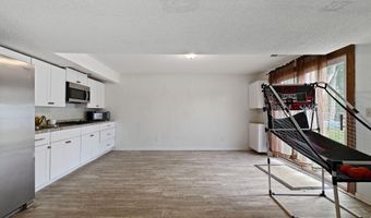 121 Chaparral Dr, Apple Valley, MN 55124