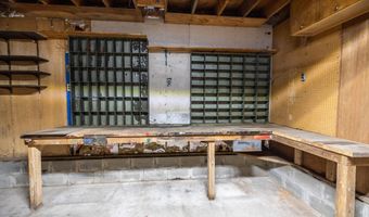 77 Knowles Rd, Belgrade, ME 04917