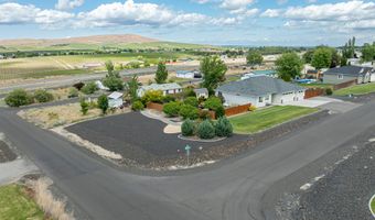 20702 E Berry Dr, Benton City, WA 99320