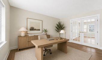 198 Lake Shore Road 2, Boston, MA 02135