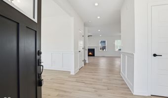 6882 Linden Woods Dr, Avon, IN 46123