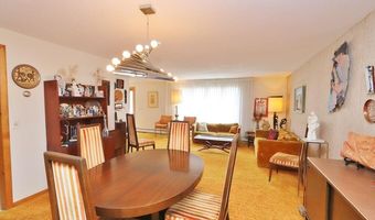 16 Hempstead Ave, Bangor, ME 04401