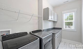 3030 Attaberry Dr, Charlotte, NC 28205