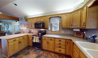 2017 Highland Ave, Albert Lea, MN 56007