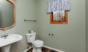 301 NW Seasons Dr, Ankeny, IA 50023