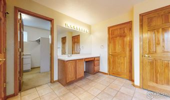 5904 S Ukraine St, Aurora, CO 80015
