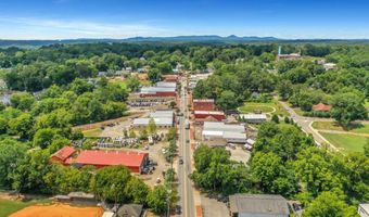 372 Conifer Ln, Ball Ground, GA 30107