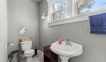 1518 Worden Ave, Alton, IL 62002