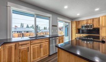 2246 Montello Ave, Hood River, OR 97031