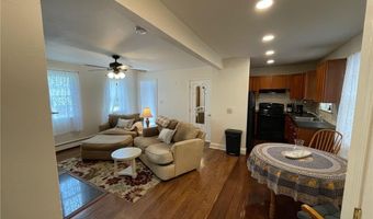 12 Callender Ave 1, Newport, RI 02840
