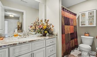 105 Oak Ridge Dr, Archdale, NC 27263