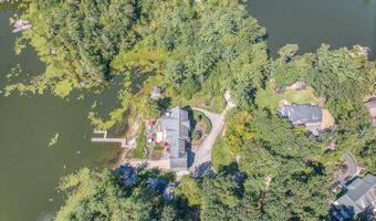 11 Clark Island Rd, Amherst, NH 03031