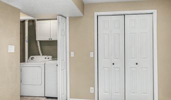 4105 Harris St, Ames, IA 50014