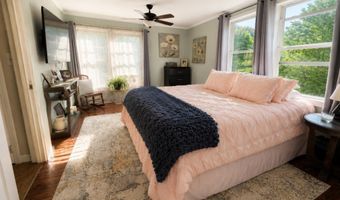 1010 Oakland Rd, Belgrade, ME 04917