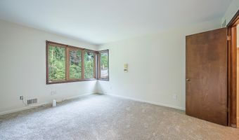 2765 Gladstone Ave, Ann Arbor, MI 48104