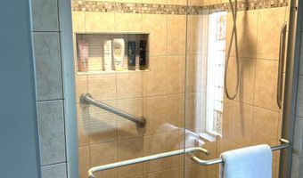 3 BAY VISTA Dr, Berlin, MD 21811