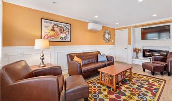 6 Macalder St, Narragansett, RI 02882