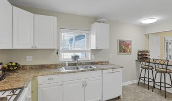 1205 Kenwick Rd, Columbus, OH 43209