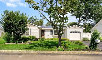620 Pacific Ave, Beachwood, NJ 08722