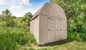 984 Waters Edge Cir, Avon, MN 56310
