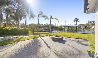 1617 Paradise Ln, Astor, FL 32102