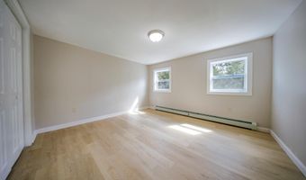 71 Pearl St, Bath, ME 04530