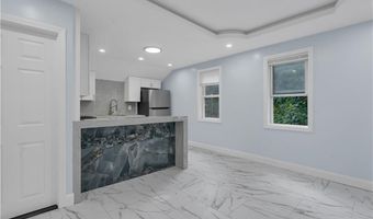 458 High St 3-L, Central Falls, RI 02863