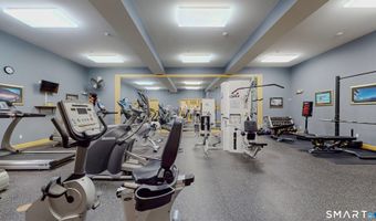 14 Woodcrest Ln 14, Danbury, CT 06810