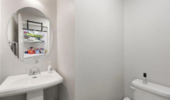 225 Royal Gln Unit #410, Escondido, CA 92025