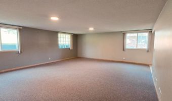 1933 Wilby Rd, Albert Lea, MN 56007
