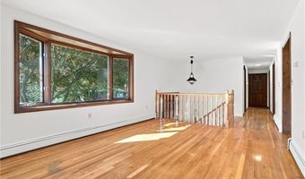 31 Monica Dr, Cumberland, RI 02864