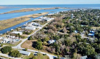 350 Market St, Apalachicola, FL 32320