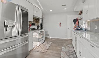 25 Livingston Ave, Avenel, NJ 07001