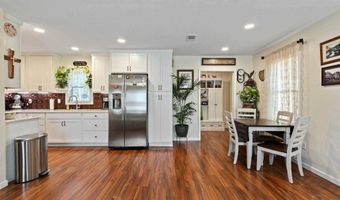 507 E Pine St, Atmore, AL 36502