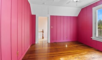 32 Delano Rd, Asheville, NC 28805