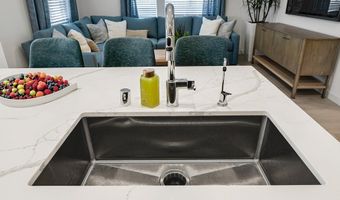 10046 DIANA SUMMIT St, Las Vegas, NV 89143