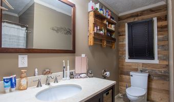 19201 Moulin St, Abingdon, VA 24210