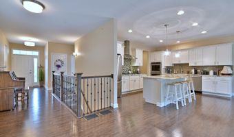 222 N Sunset Ln, Addison, IL 60101