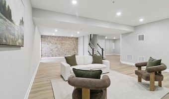 908 MIDBROOK Ln, Bowie, MD 20716