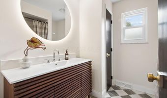 1701 Moreland Dr, Columbus, OH 43220