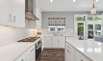 11336 EMERALD PARK Rd, Potomac, MD 20854